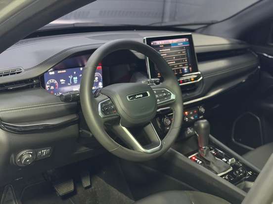 JEEP-COMPASS-2.0 HURRICANE 4 TURBO GASOLINA BLACKHAWK AT9 JEEP-COMPASS-2024