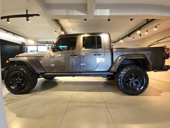 JEEP-GLADIATOR-2022