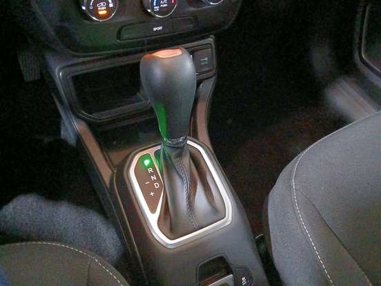 JEEP-RENEGADE-2024