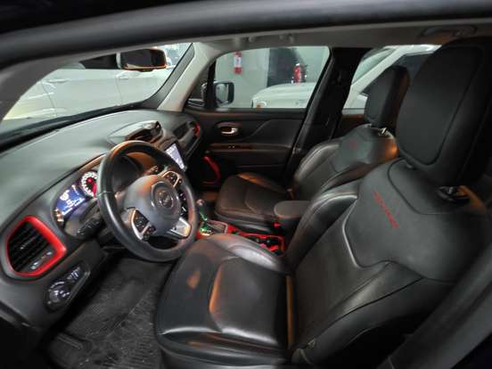 JEEP-RENEGADE-2.0 16V TURBO DIESEL TRAILHAWK 4P 4X4 AUTOMÁTICO JEEP-RENEGADE-2021