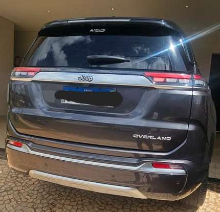 JEEP-COMMANDER-2023