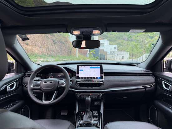 JEEP-COMMANDER-2024