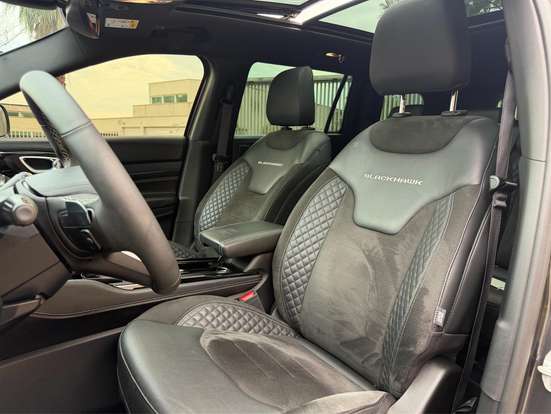 JEEP-COMMANDER-2.0 HURRICANE 4 TURBO GASOLINA BLACKHAWK AT9 JEEP-COMMANDER-2024