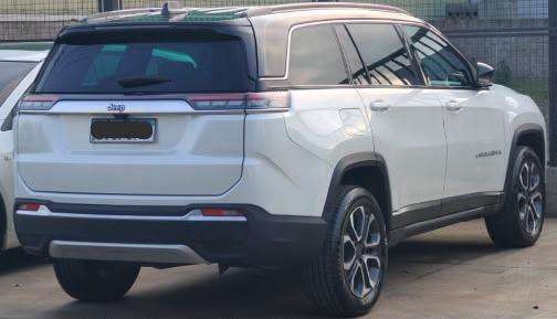 JEEP-COMMANDER-2024