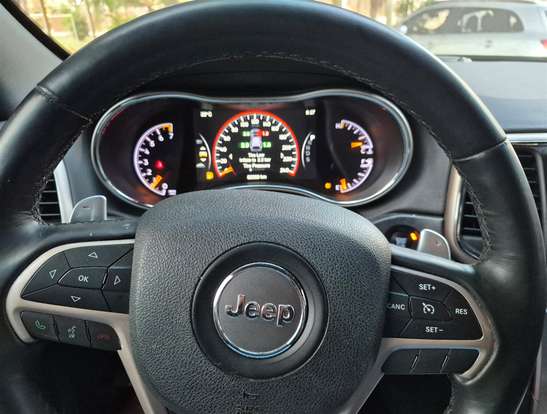 JEEP-GRAND CHEROKEE-3.6 LAREDO 4X4 V6 24V GASOLINA 4P AUTOMÁTICO JEEP-GRAND CHEROKEE-2015