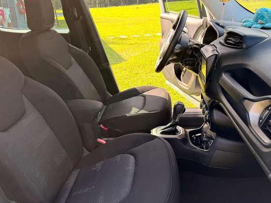 JEEP-RENEGADE-1.8 16V FLEX 4P AUTOMÁTICO JEEP-RENEGADE-2018