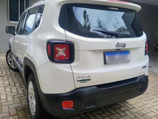JEEP-RENEGADE-2.0 16V TURBO DIESEL LONGITUDE 4P 4X4 AUTOMÁTICO JEEP-RENEGADE-2016