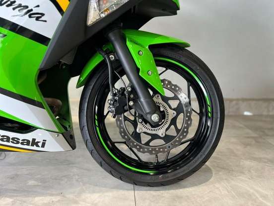 KAWASAKI-NINJA 300-2025