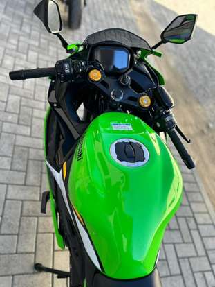 KAWASAKI-NINJA ZX-4R SE-2025