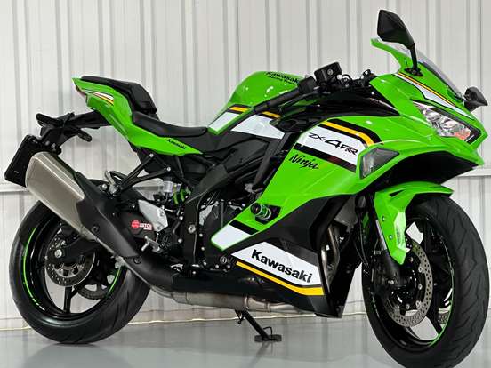 KAWASAKI-NINJA ZX-4RR-2025