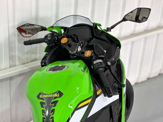 KAWASAKI-NINJA ZX-4RR KAWASAKI-NINJA ZX-4RR-2025