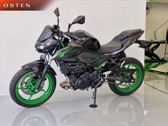 KAWASAKI-Z500 SE KAWASAKI-Z500 SE-2026