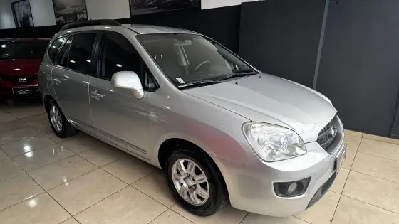 KIA CARENS 2.0 EX 16V GASOLINA 4P AUTOMÁTICO
