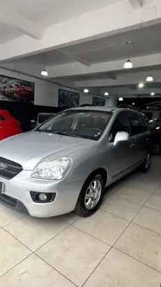 KIA-CARENS-2010