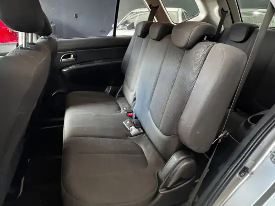 KIA-CARENS-2.0 EX 16V GASOLINA 4P AUTOMÁTICO KIA-CARENS-2010