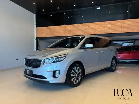 KIA-CARNIVAL-2017