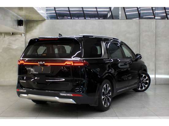 KIA-CARNIVAL-2021