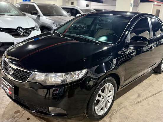 KIA-CERATO-1.6 EX3 SEDAN 16V GASOLINA 4P AUTOMÁTICO KIA-CERATO-2011