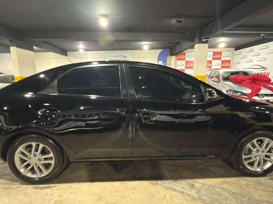 KIA-CERATO-1.6 EX3 SEDAN 16V GASOLINA 4P AUTOMÁTICO KIA-CERATO-2011