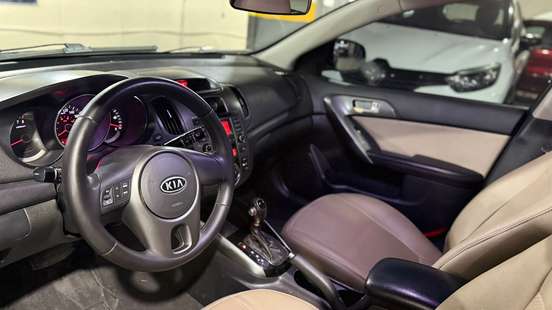 KIA-CERATO-2011