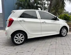 KIA PICANTO 1.0 EX 12V FLEX 4P AUTOMÁTICO KIA PICANTO 1.0 EX 12V FLEX 4P AUTOMÁTICO