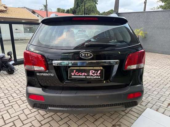 KIA-SORENTO-2.4 16V GASOLINA EX 7L 4WD AUTOMÁTICO KIA-SORENTO-2010
