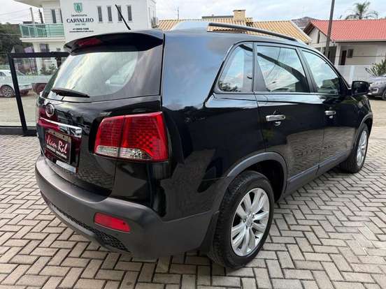 KIA-SORENTO-2.4 16V GASOLINA EX 7L 4WD AUTOMÁTICO KIA-SORENTO-2010
