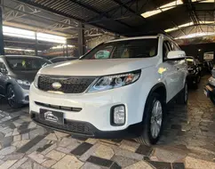 KIA SORENTO 2.4 16V GASOLINA EX AUTOMÁTICO KIA SORENTO 2.4 16V GASOLINA EX AUTOMÁTICO