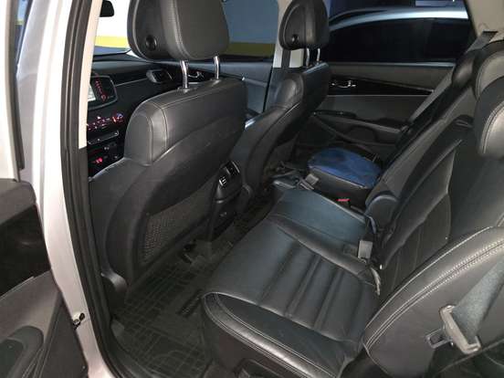 KIA-SORENTO-3.3 V6 GASOLINA EX 7L AUTOMATICO KIA-SORENTO-2015