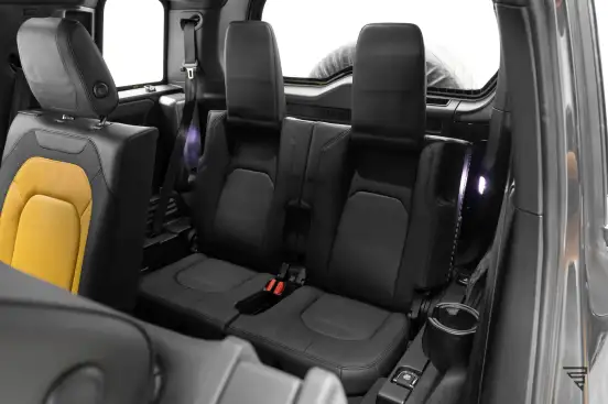 LAND ROVER-DEFENDER-2024