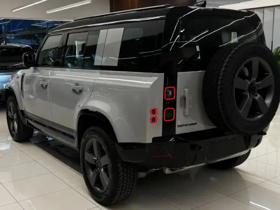 LAND ROVER-DEFENDER-2026