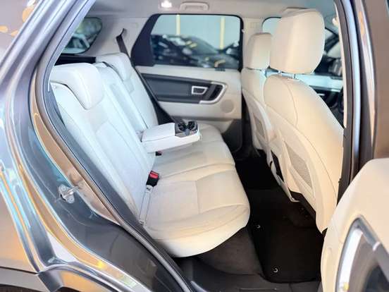 LAND ROVER-DISCOVERY SPORT-2018