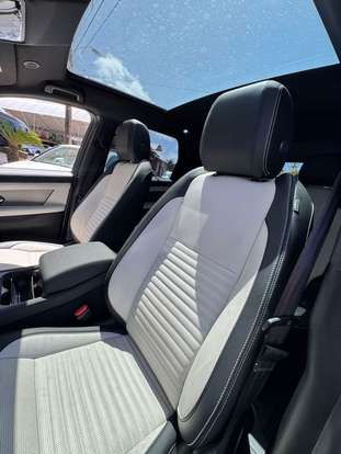 LAND ROVER-DISCOVERY SPORT-2024
