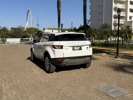 LAND ROVER-RANGE ROVER EVOQUE-2.0 PRESTIGE TECH 4WD 16V GASOLINA 4P AUTOMÁTICO LAND ROVER-RANGE ROVER EVOQUE-2013
