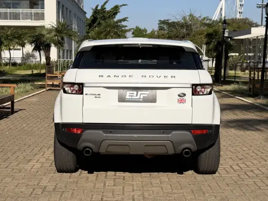 LAND ROVER-RANGE ROVER EVOQUE-2.0 PRESTIGE TECH 4WD 16V GASOLINA 4P AUTOMÁTICO LAND ROVER-RANGE ROVER EVOQUE-2013