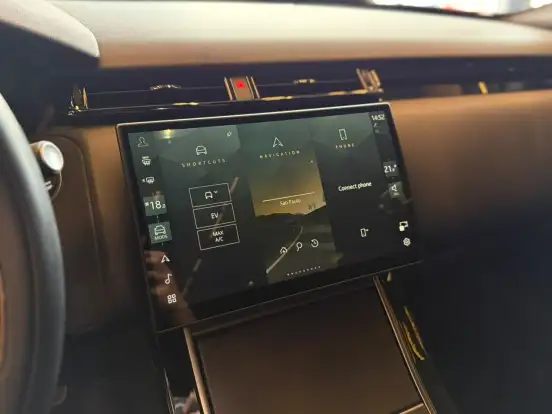 LAND ROVER-RANGE ROVER VELAR-2.0 P400E PHEV R-DYNAMIC HSE AUTOMÁTICO LAND ROVER-RANGE ROVER VELAR-2023
