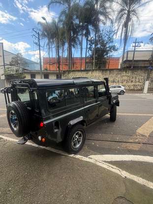 LAND ROVER-DEFENDER-2009