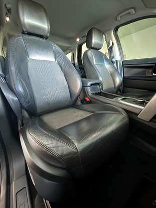 LAND ROVER-DISCOVERY SPORT-2017