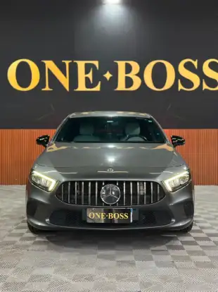 MERCEDES-BENZ-A 200-2019