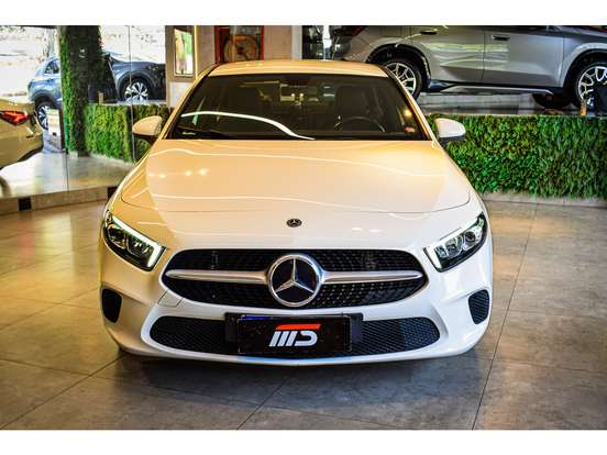 MERCEDES-BENZ-A 200-2020