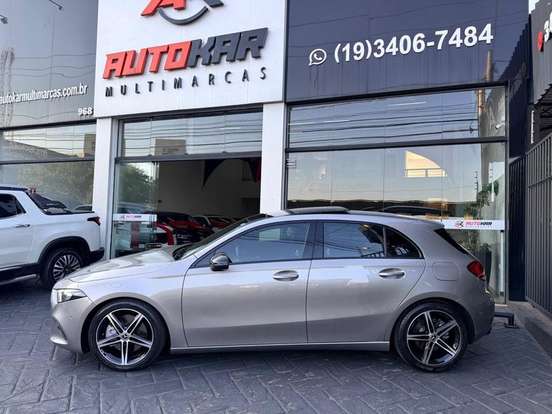 MERCEDES-BENZ-A 250-2019