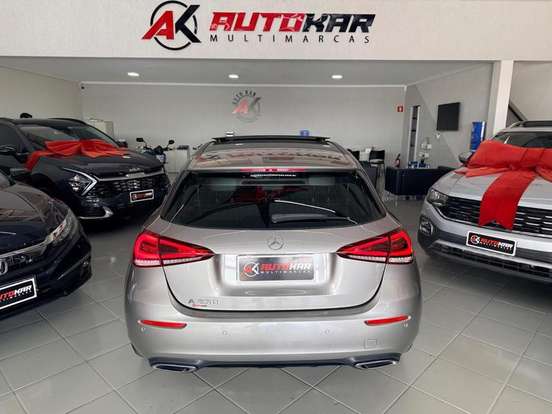 MERCEDES-BENZ-A 250-2019
