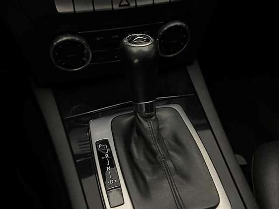 MERCEDES-BENZ-C 180-2011