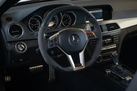 MERCEDES-BENZ-C 63 AMG-6.3 COUPÉ V8 GASOLINA 2P AUTOMATICO MERCEDES-BENZ-C 63 AMG-2012