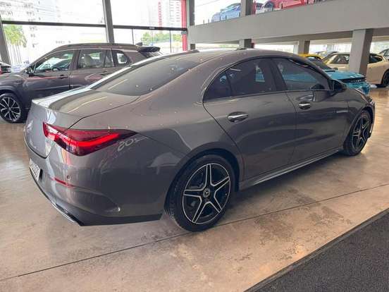 MERCEDES-BENZ-CLA 200-2024