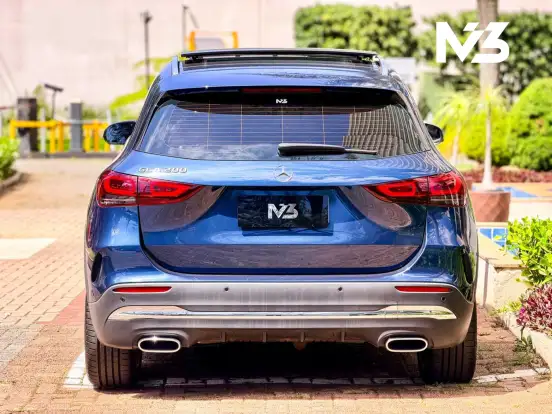 MERCEDES-BENZ-GLA 200-2022