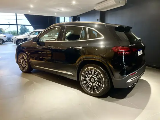 MERCEDES-BENZ GLA 200 1.3 MHEV AMG LINE 7G-DCT