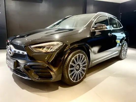 MERCEDES-BENZ-GLA 200-2025