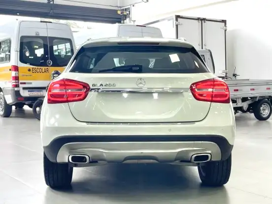 MERCEDES-BENZ-GLA 200-1.6 CGI ENDURO 16V TURBO FLEX 4P AUTOMÁTICO MERCEDES-BENZ-GLA 200-2017