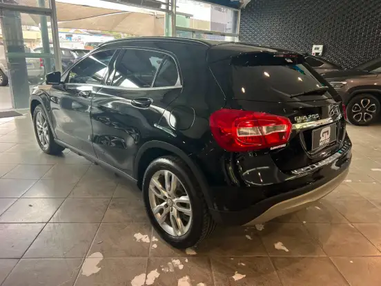 MERCEDES-BENZ-GLA 200-1.6 CGI STYLE 16V TURBO FLEX 4P AUTOMÁTICO MERCEDES-BENZ-GLA 200-2016